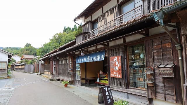 島根県大田市の旅行で訪れた観光名所、石見銀山大森の町並み
