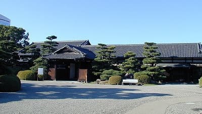 香川県高松市の披雲閣庭園