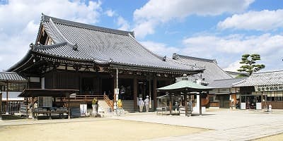 香川県善通寺市の旅行で訪れた観光名所、金倉寺