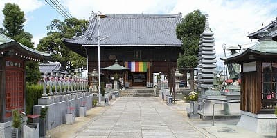 香川県仲多度郡の旅行で訪れた観光名所、道隆寺