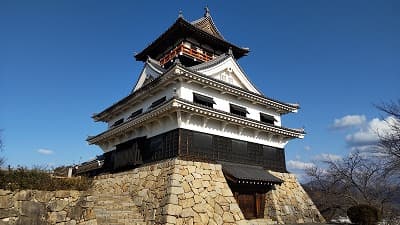 愛媛県四国中央市の旅行で訪れた観光名所、川之江城模擬天守