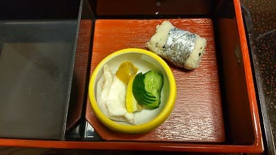 愛媛県を旅行、観光したときのグルメ、丸ずし