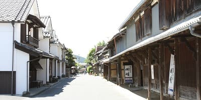 愛媛県西予市の旅行で訪れた観光名所、卯之町伝統的建築群