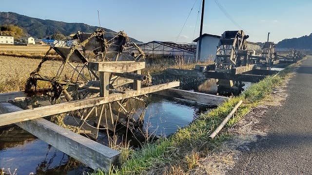 高知県四万十市の旅行で訪れた観光名所、四ケ村溝（安並水車の里）