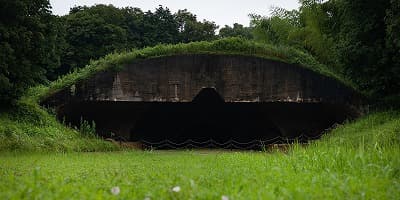 福岡県行橋市の旅行で訪れた観光名所、稲童1号掩体壕