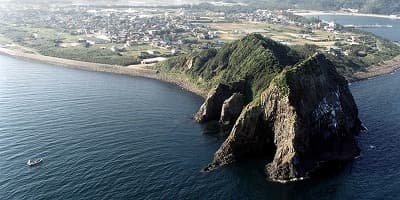 福岡県糸島市の旅行で訪れた観光名所、芥屋大門