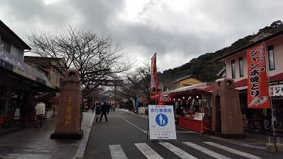 佐賀県鹿島市の旅行で訪れた観光名所、祐徳稲荷神社