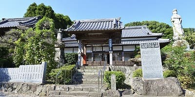 大分県国東市の旅行で訪れた観光名所、岩戸寺