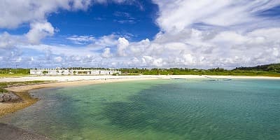 沖縄県宮古島市の旅行で訪れた観光名所、トゥリバー海浜公園