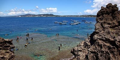 沖縄県国頭郡の旅行で訪れた観光名所、真栄田岬