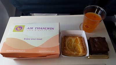 機内食：Air THANLWIN パガン→ヤンゴン