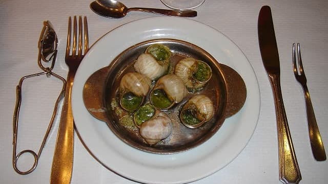 フランス料理のエスカルゴ