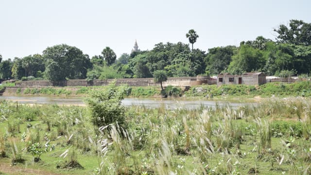 インド・ブッダガヤのスジャータ村(セーナ村)