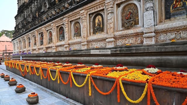 インド・ブッダガヤのマハーボディー寺院(大菩提寺)チャンクラマ・チャイティヤ