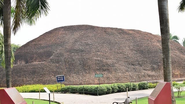 インド・クシナガラのラーマバール・ストゥーパ