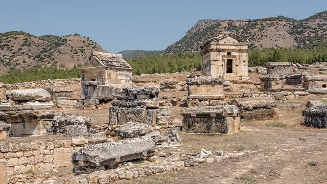 トルコ・デニズリのヒエラポリス・ネクロポリス