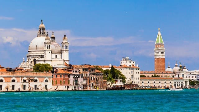 イタリア・ヴェネチアのサンマルコ広場