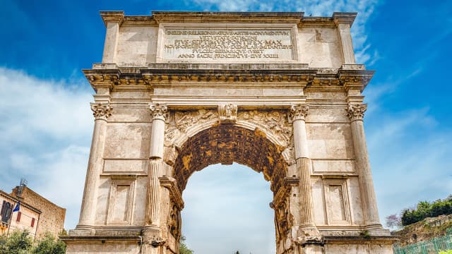 イタリア・ローマのティトゥスの凱旋門