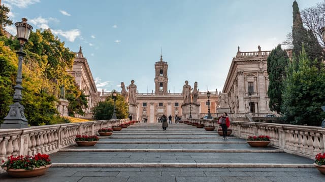 イタリア・ローマの旅行や観光地、カンピドーリオ広場の坂道