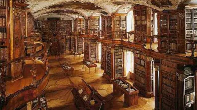 スイス・ザンクトガレン修道院図書館