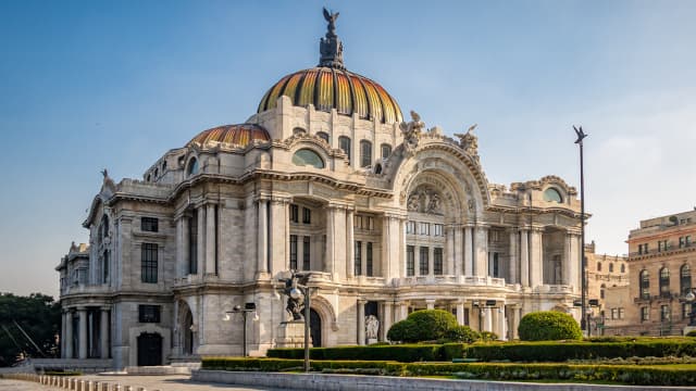 メキシコ・メキシコシティのベジャス・アルテス宮殿