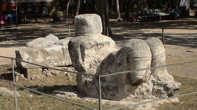 メキシコ・メリダのチチェン・イッツァのチャック・モール