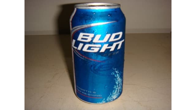 メキシコビールのBUD LIGHT