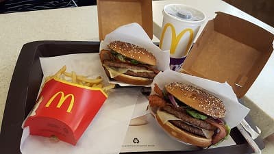 ハンガリー料理のマクドナルド