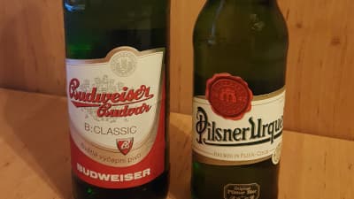 チェコのBudejovicky BudvarとPilsner Urquell