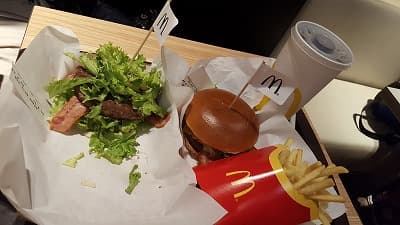 チェコ料理のマクドナルド