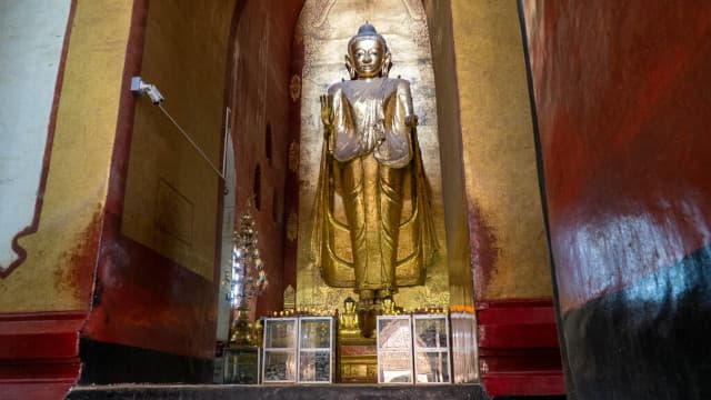 ミャンマー・パガンのアーナンダ寺院