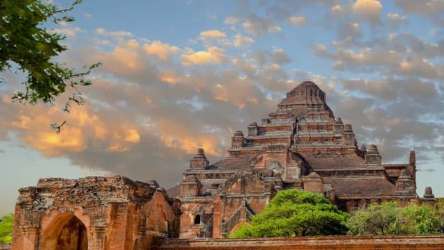 ミャンマー・パガンのダマヤンジー寺院