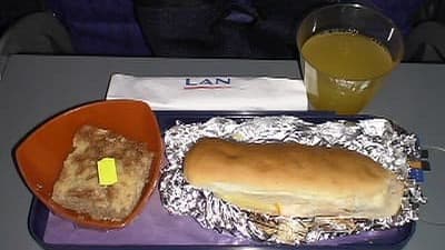 機内食：LAN PERU　リマ→イカ