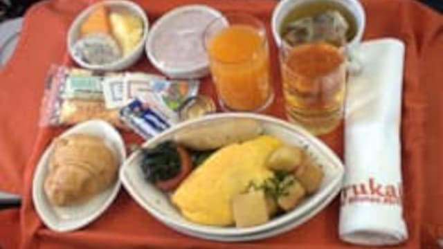 機内食：DRUK AIR バンコク→パロ