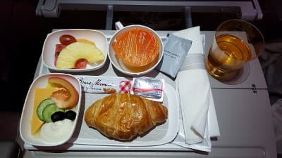 機内食：Emirates ドバイ→バルセロナ