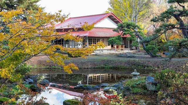 青森県北津軽郡の宮越家離れ・庭園