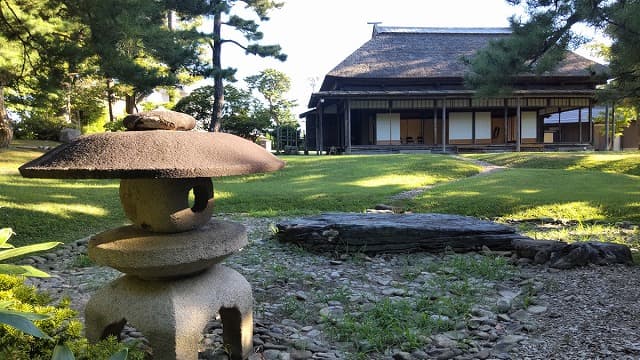 秋田県の如斯亭庭園