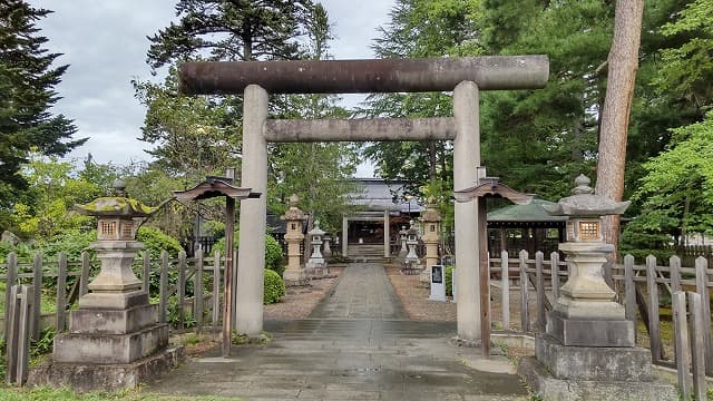 山形県米沢市の松岬神社