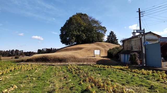 茨城県石岡市の府中愛宕山古墳