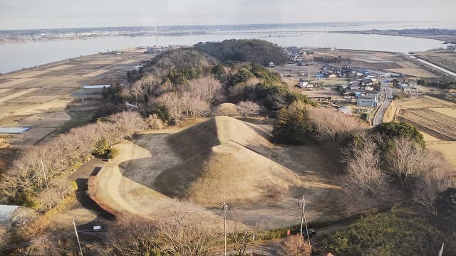 茨城県かすみがうら市の富士見塚古墳