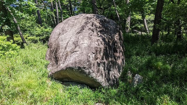 群馬県前橋市の櫃石