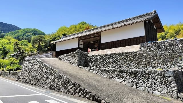 群馬県藤岡市の高山社跡