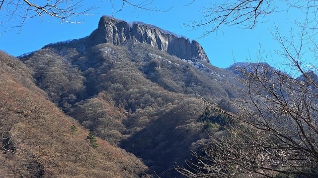 群馬県甘楽郡の荒船山