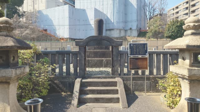 東京都台東区の浄厳律師墓