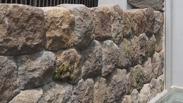 東京都台東区の石組水路