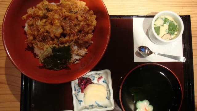 しらす揚げ丼