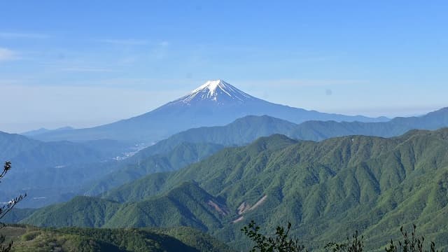 山梨県大月市の雁ヶ腹摺山
