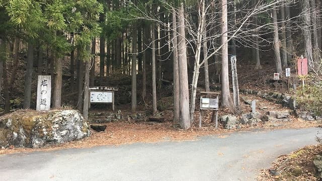 静岡県浜松市の青崩峠