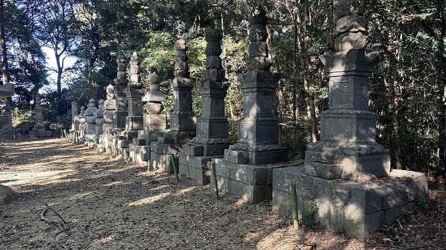 静岡県掛川市の撰要寺墓塔群
