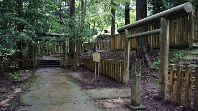 石川県金沢市の加賀藩主前田家墓所